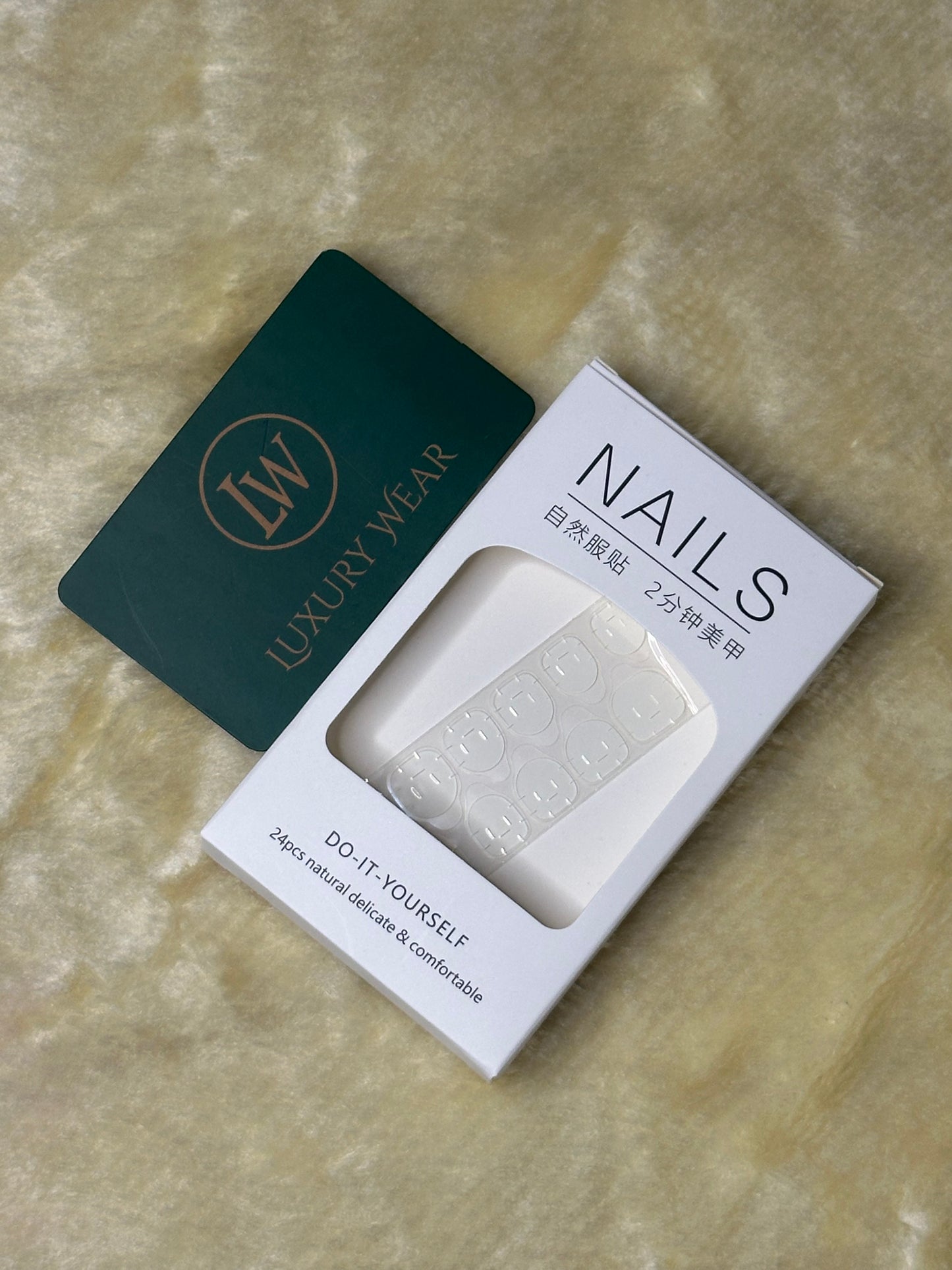 Press On Nails |