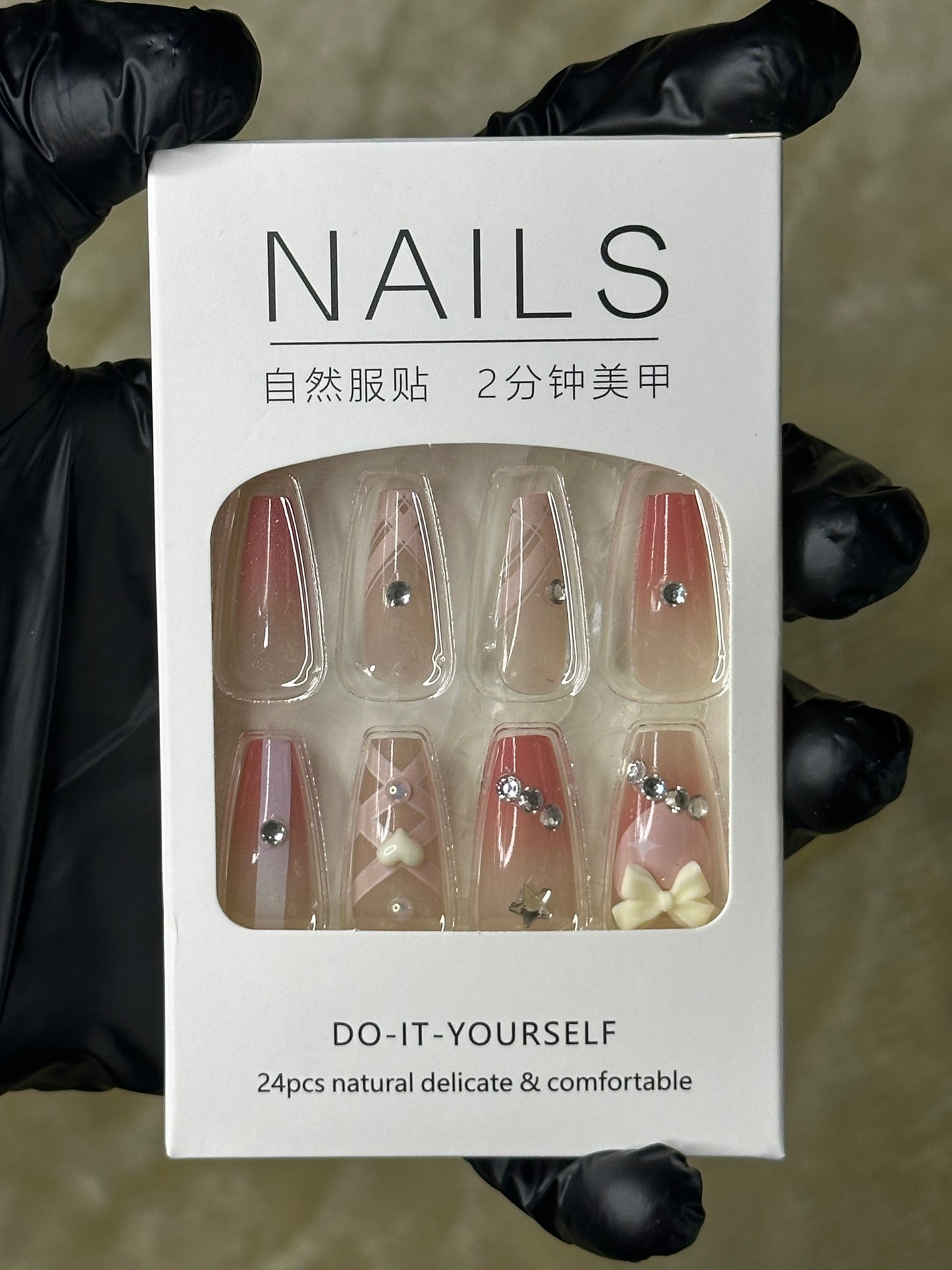 Press On Nails |