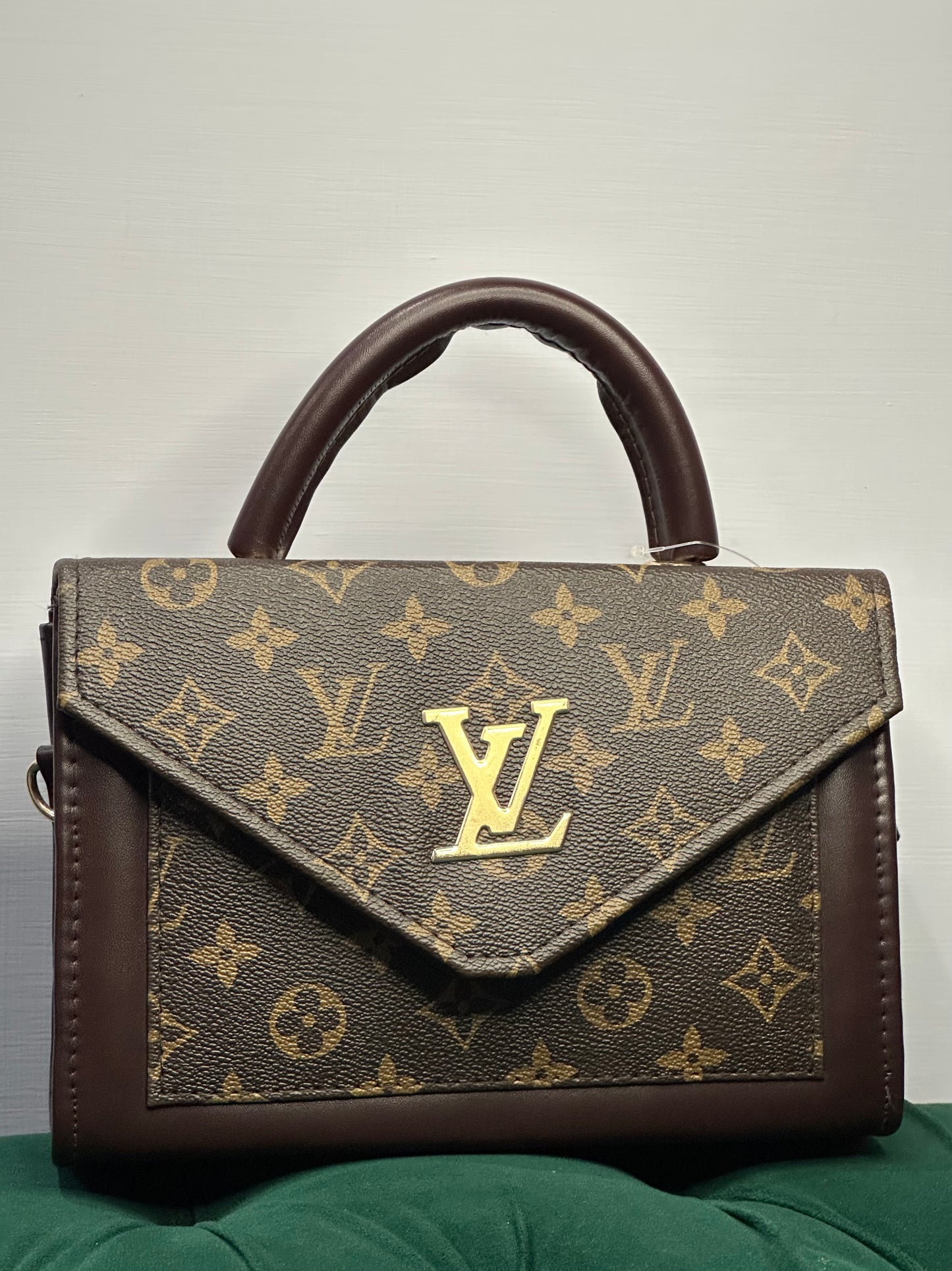 LV Handbag Brown Colour |