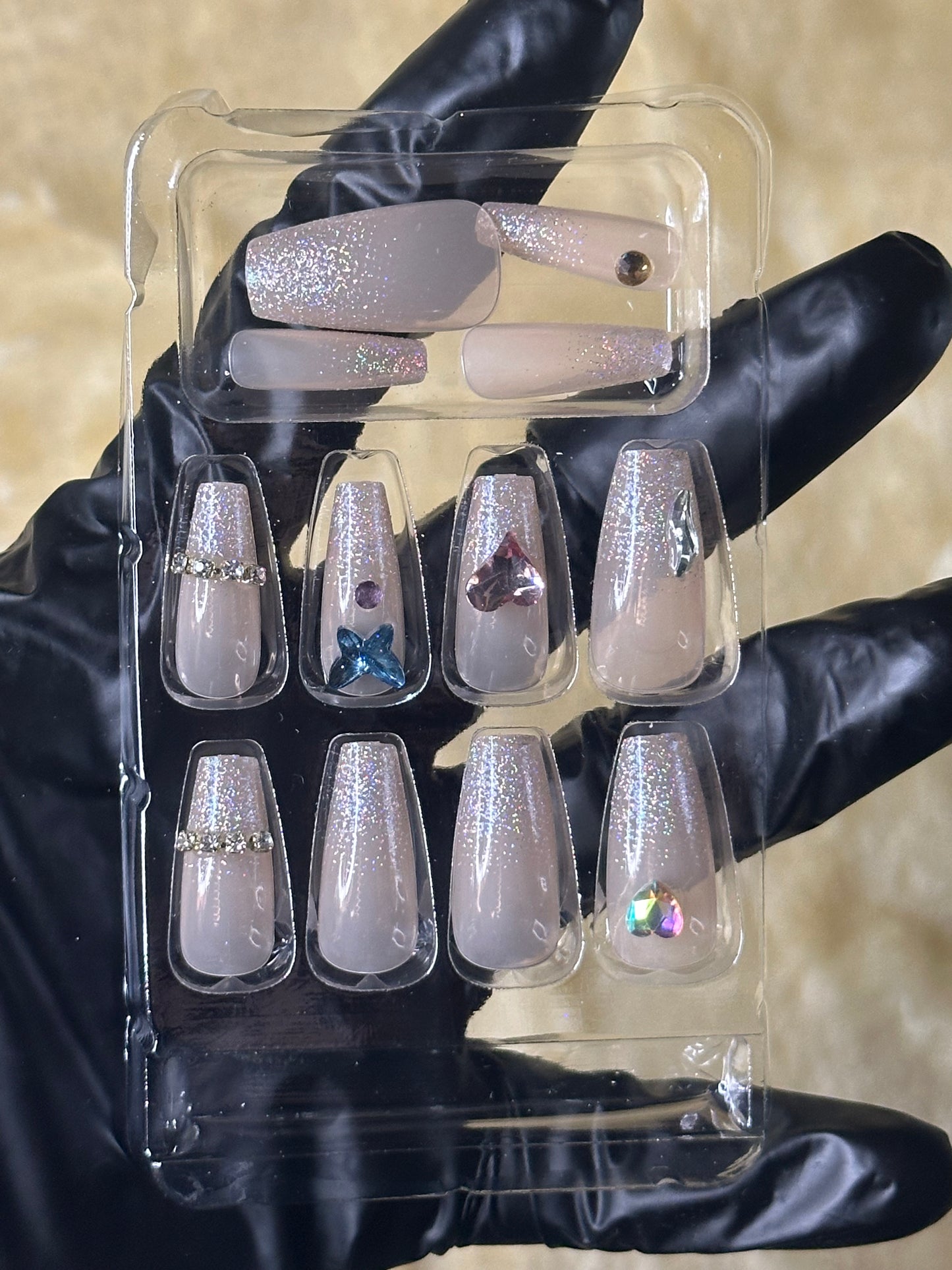 Press On Nails |