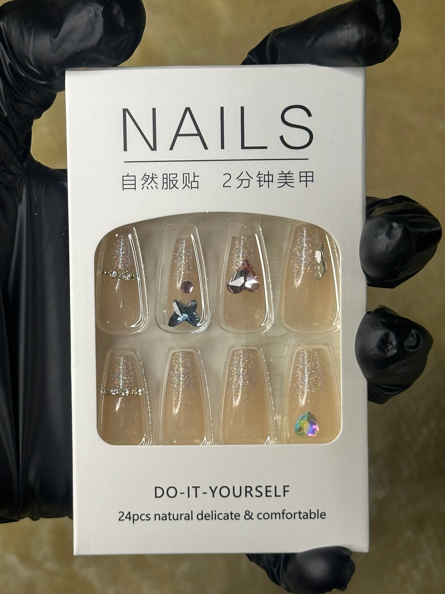 Press On Nails |