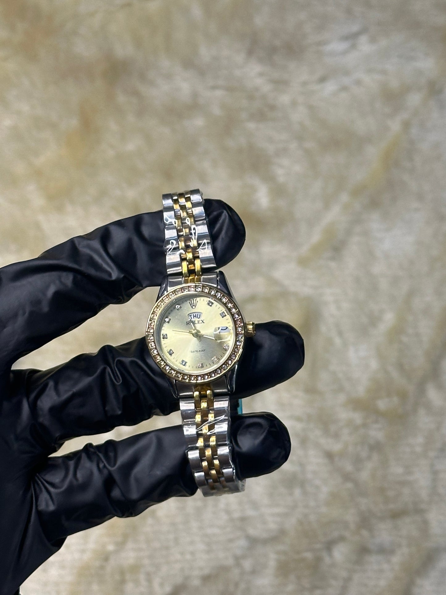 Rolex Day-Date Golden Colour | Womens