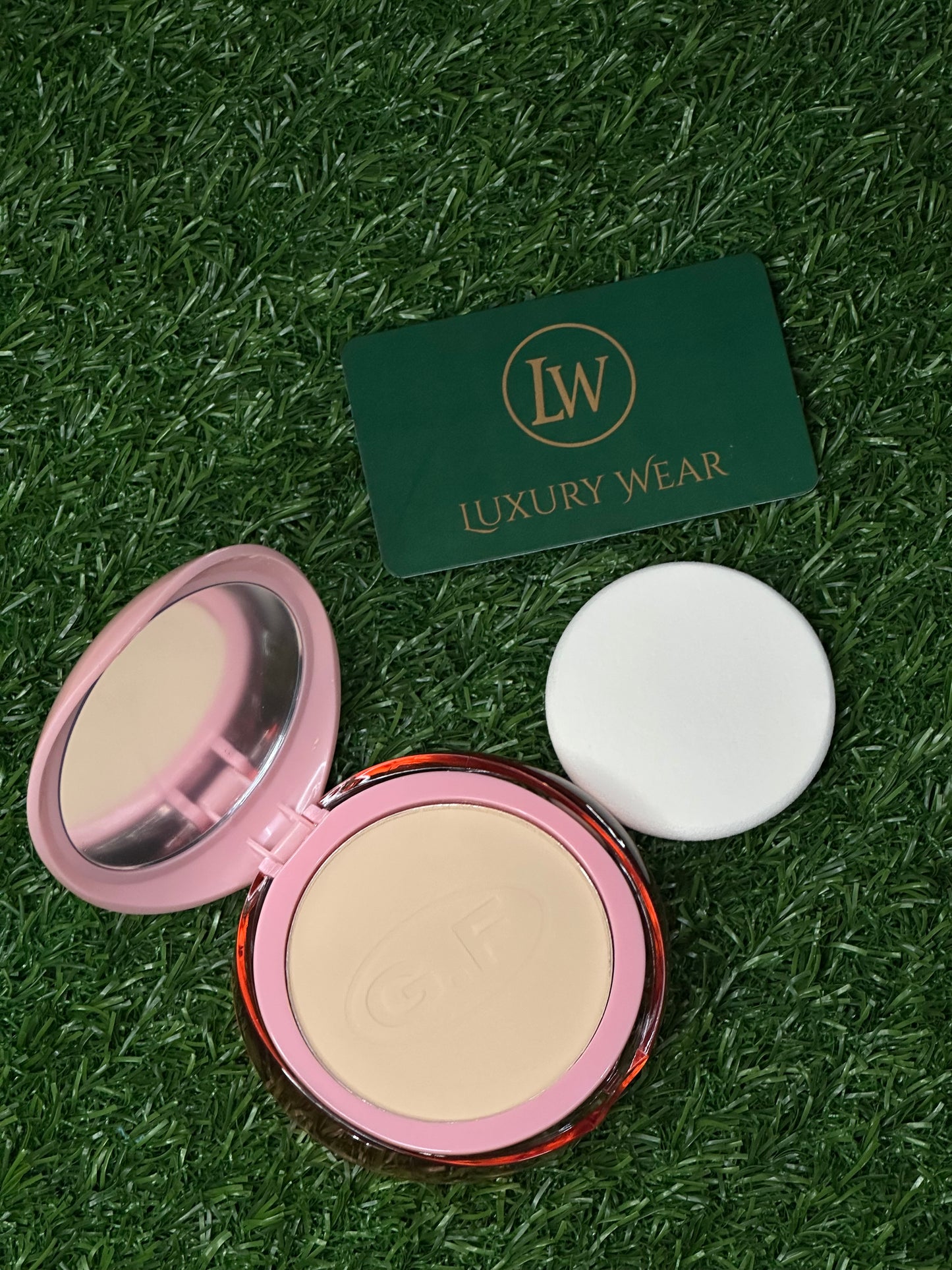 Glamorous Face Powder |