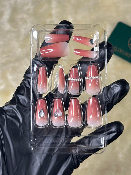 Press On Nails |