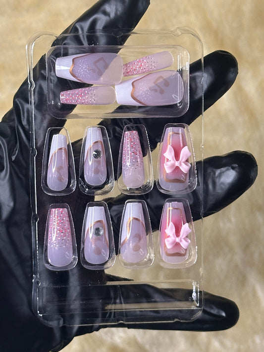 Press On Nails |