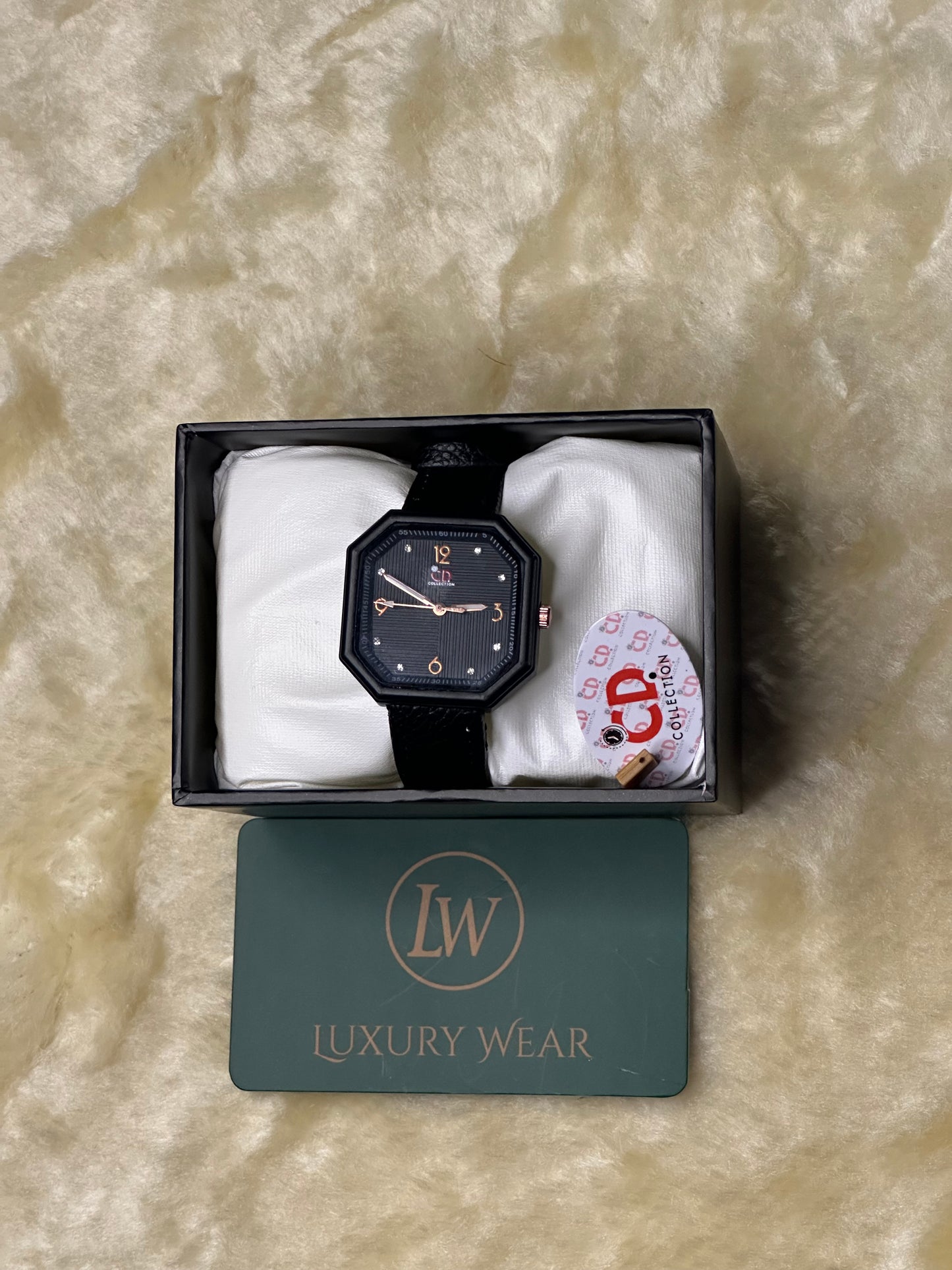 CD Collection Womens Strap Watch | Simple Black