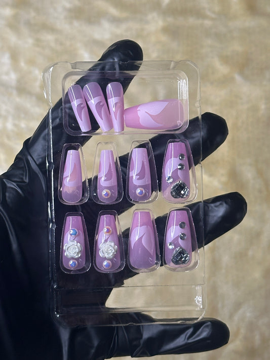 Press On Nails |